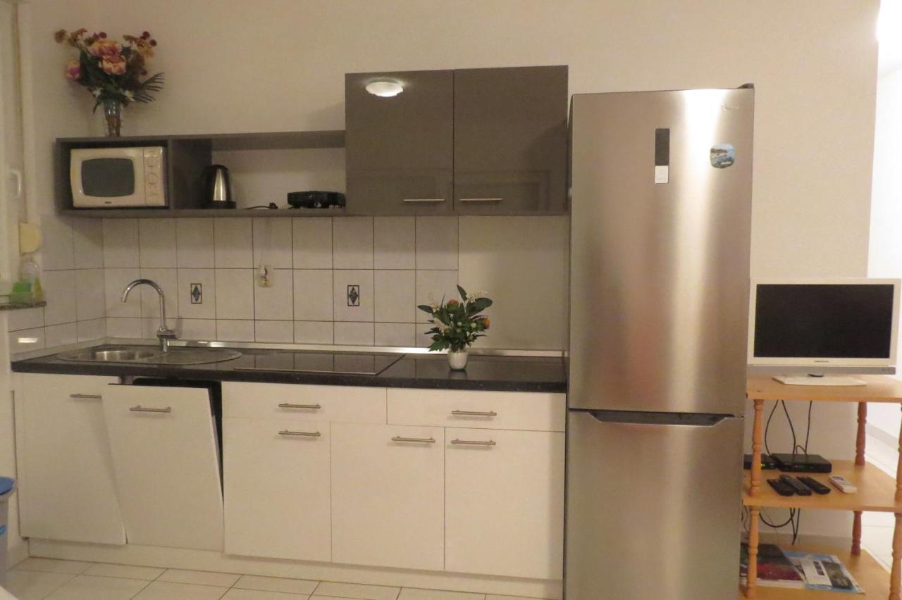 Modra Kuca Apartment Mandre Luaran gambar