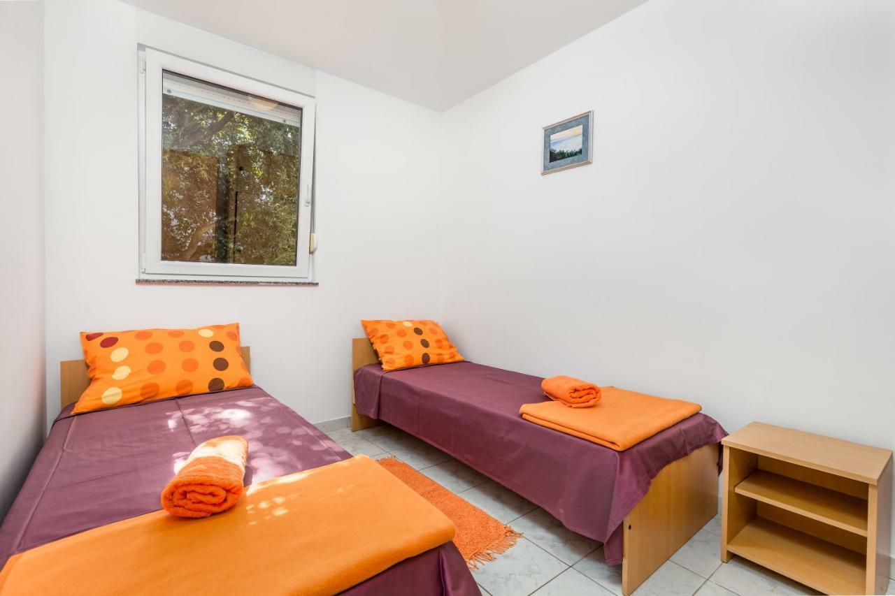 Modra Kuca Apartment Mandre Luaran gambar
